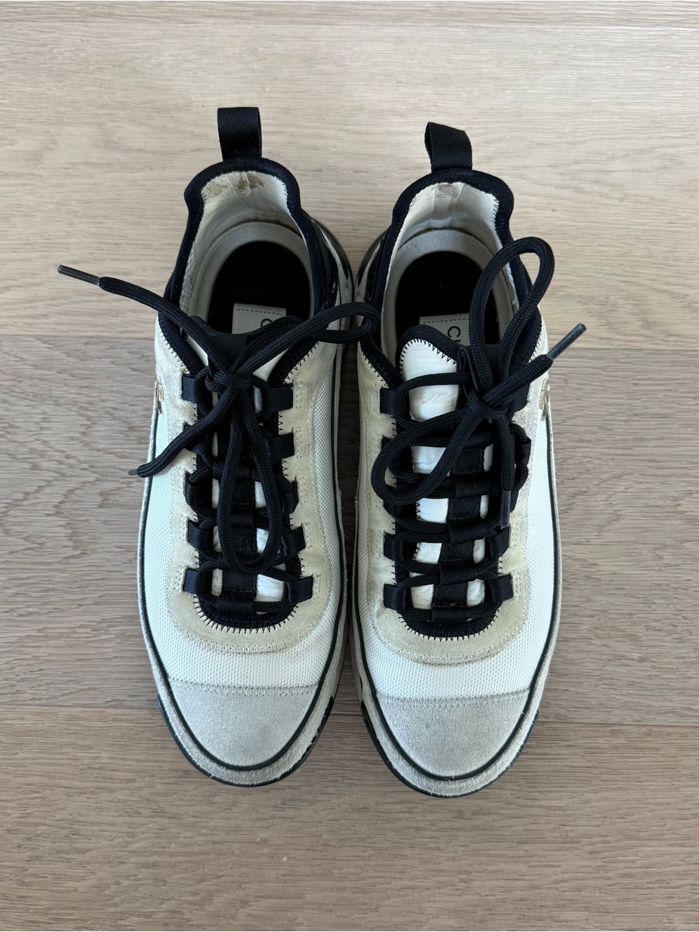 CHANEL Ivory and Black Mesh Sneaker with Interlocking Gold CC Logo - Picture 2 of 6